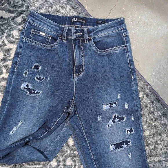 Distressed jeans - Picture 2 of 4